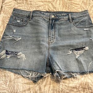 Old navy high rise secret slim pocket denim shorts